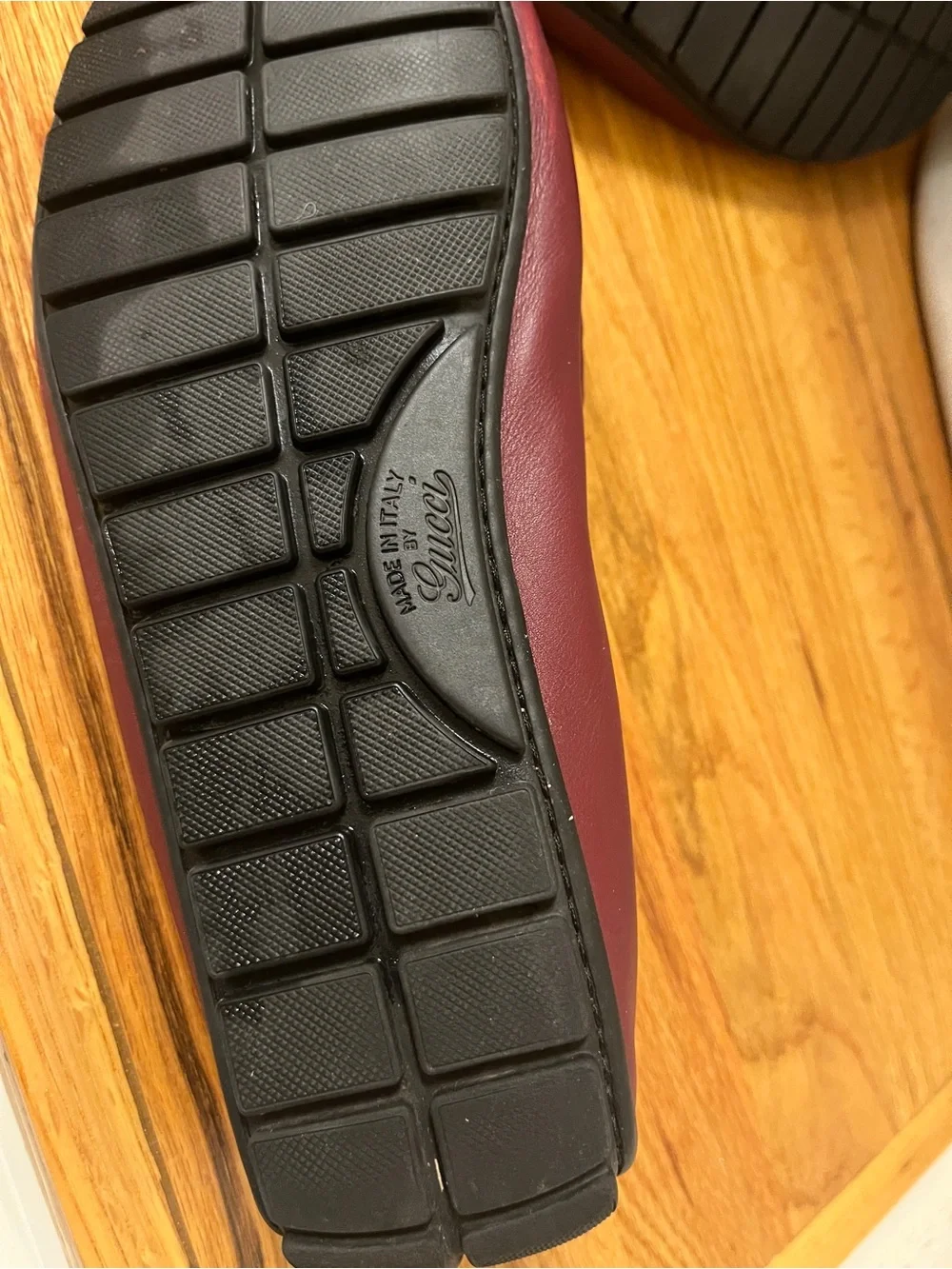 Gucci Men's Size 9.5 Burgundy Leather Penny Loafers